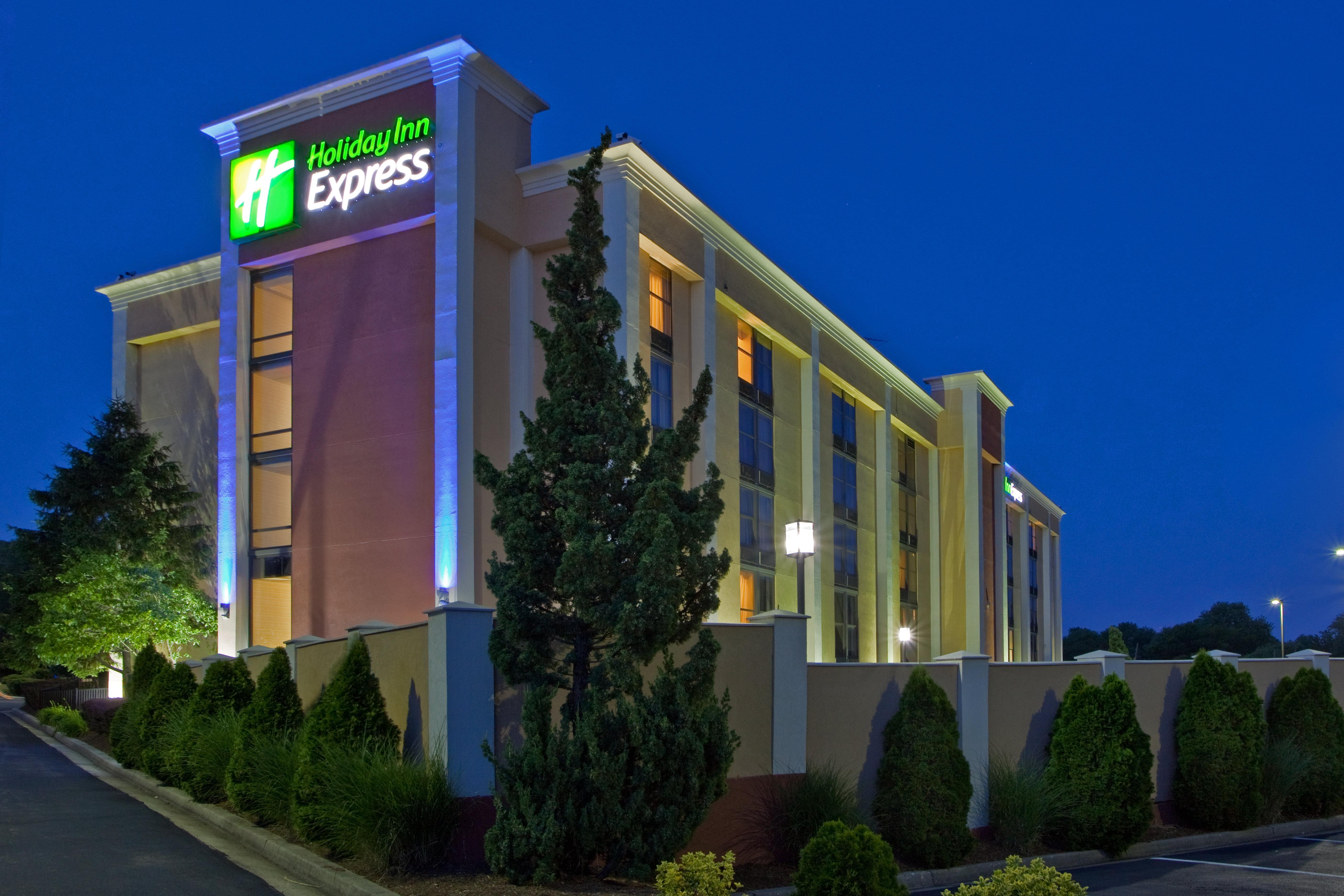 Holiday Inn Express Washington Dc East- Andrews Afb By Ihg Camp Springs Exterior foto