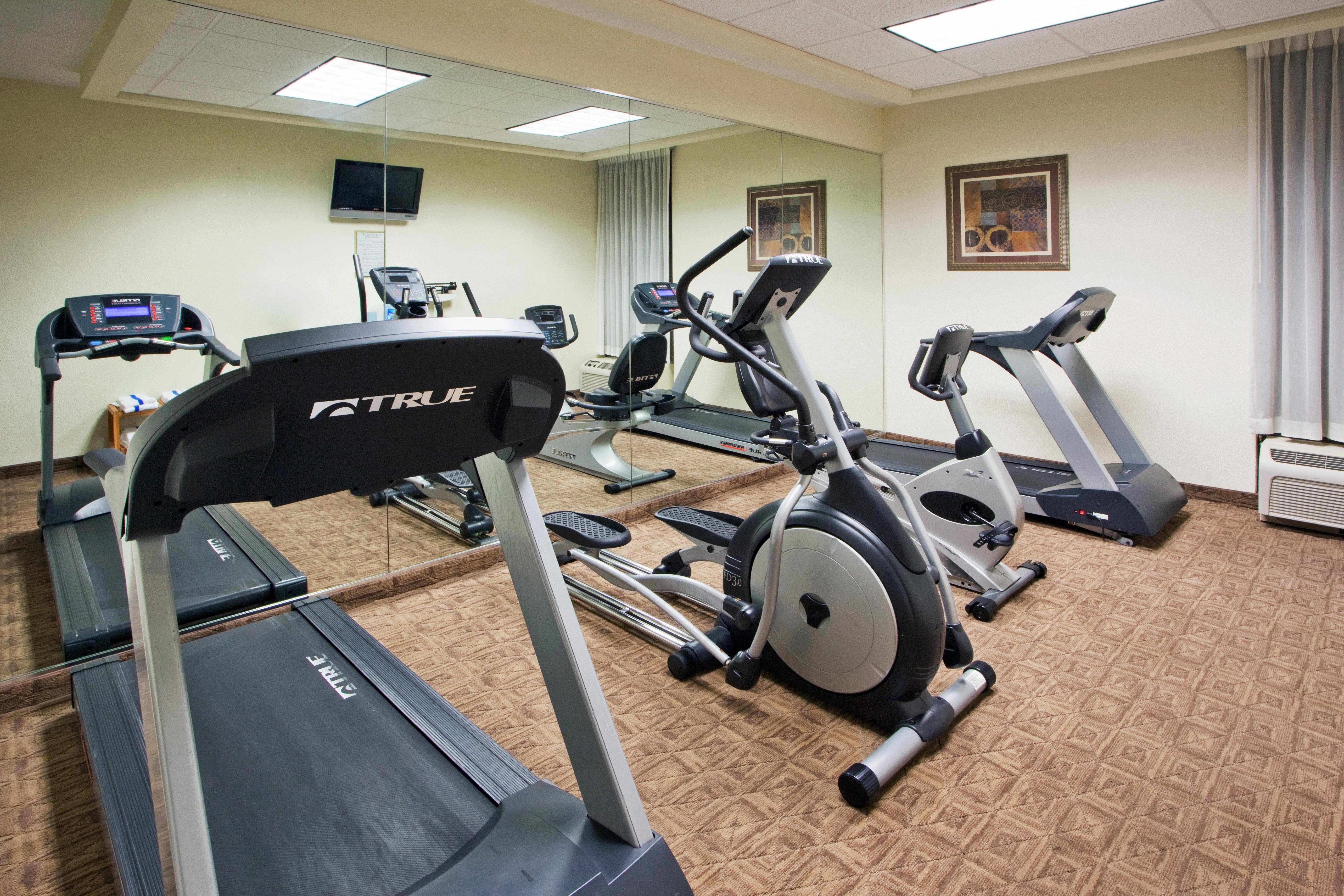 Holiday Inn Express Washington Dc East- Andrews Afb By Ihg Camp Springs Exterior foto