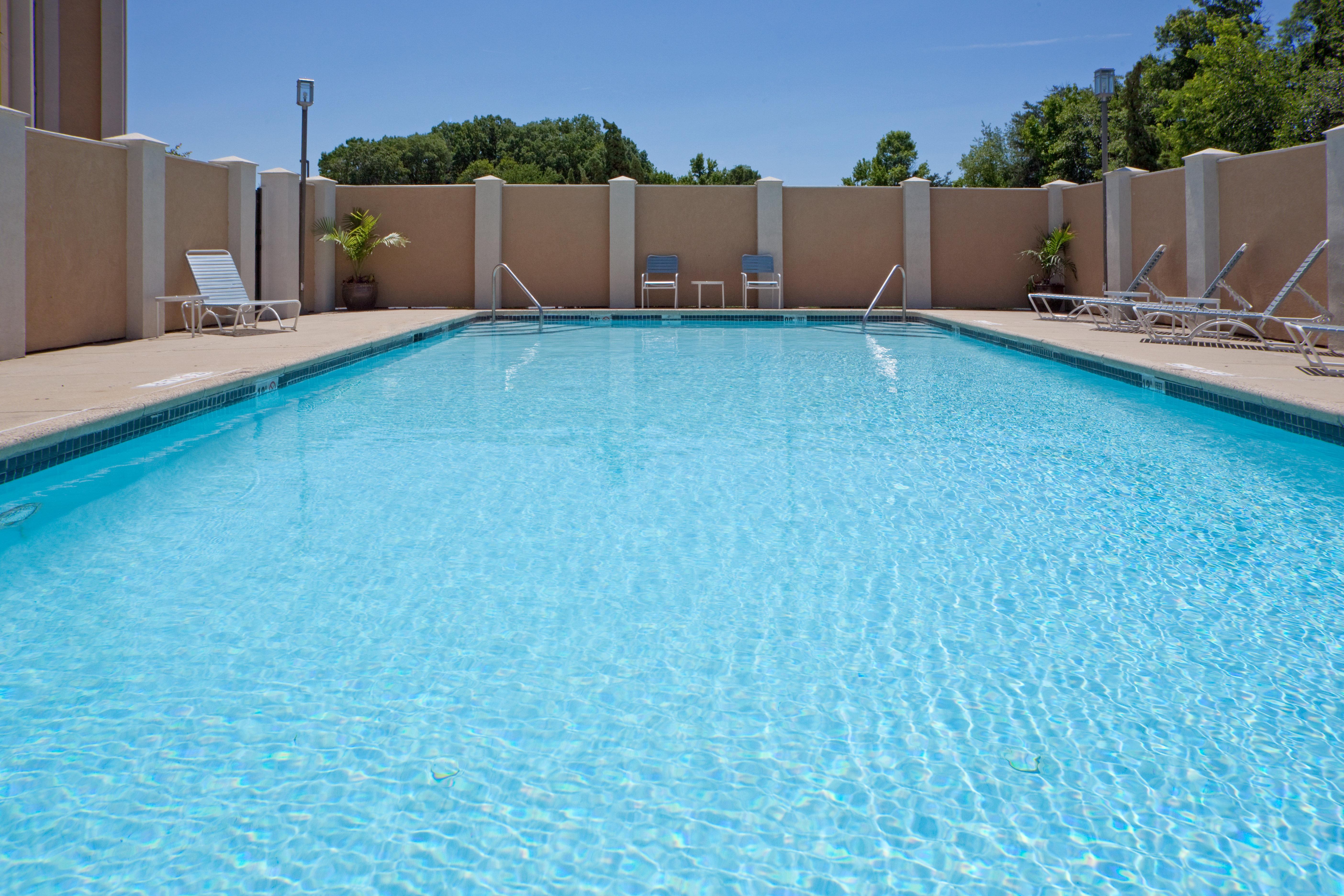 Holiday Inn Express Washington Dc East- Andrews Afb By Ihg Camp Springs Exterior foto