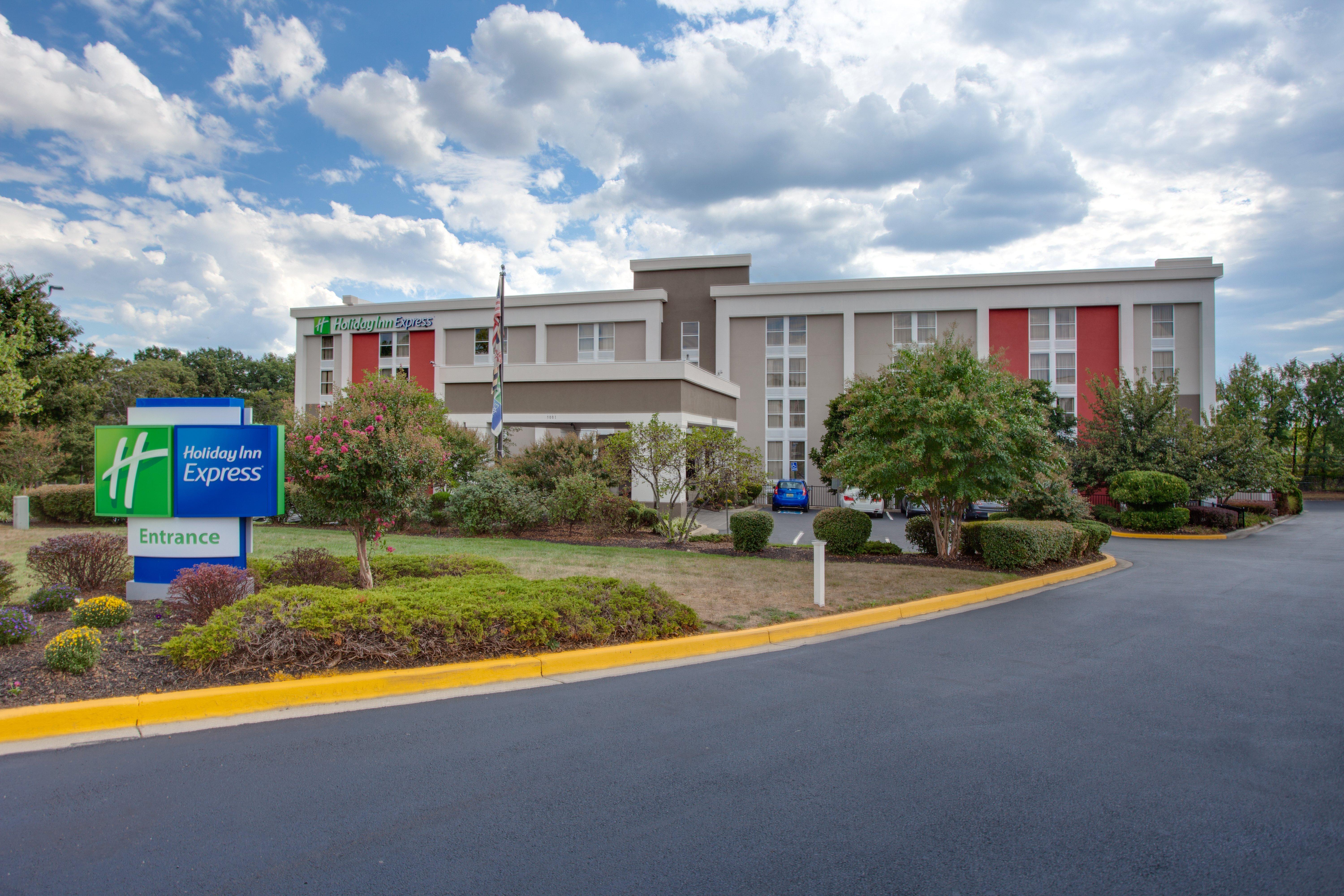 Holiday Inn Express Washington Dc East- Andrews Afb By Ihg Camp Springs Exterior foto