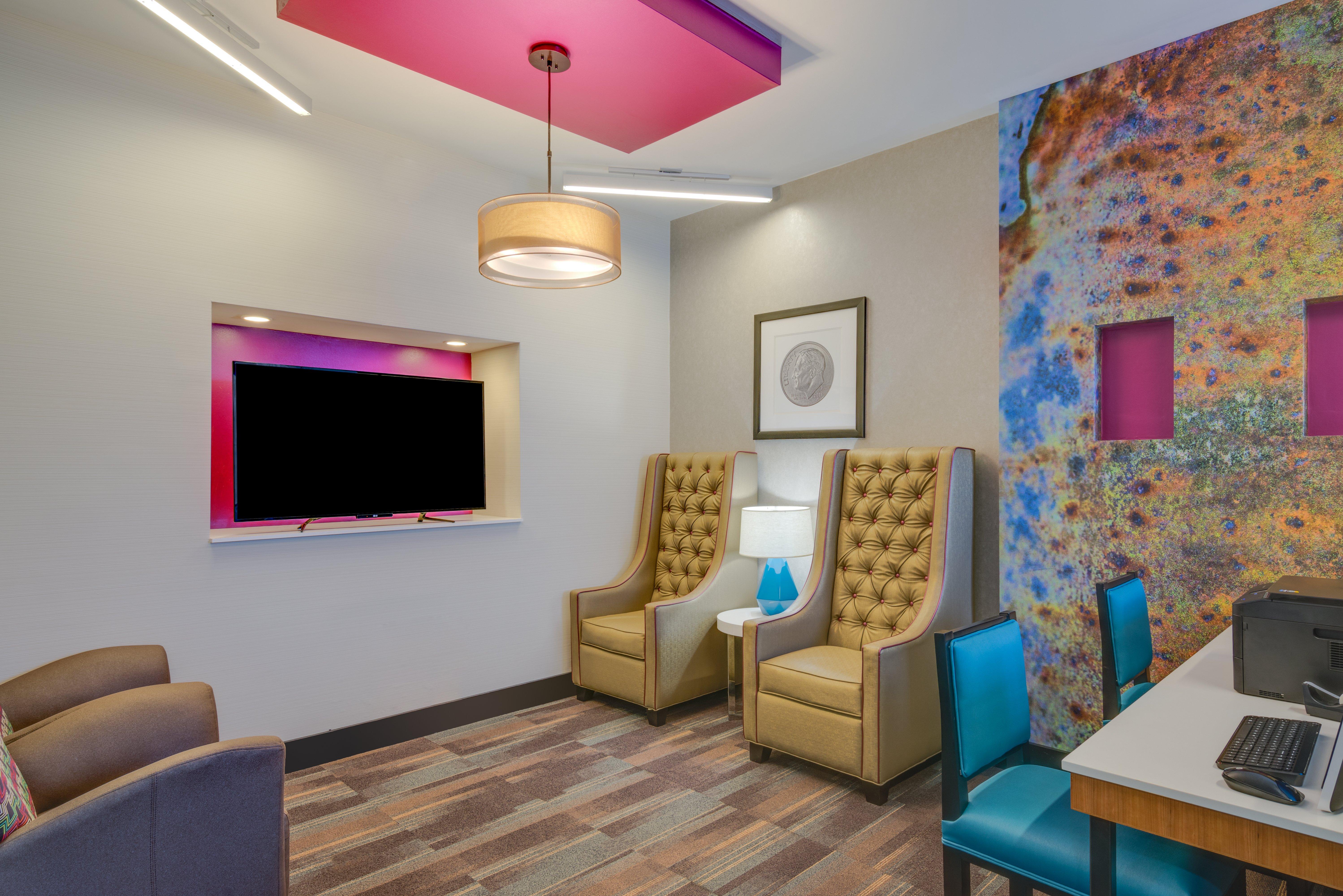 Holiday Inn Express Washington Dc East- Andrews Afb By Ihg Camp Springs Exterior foto