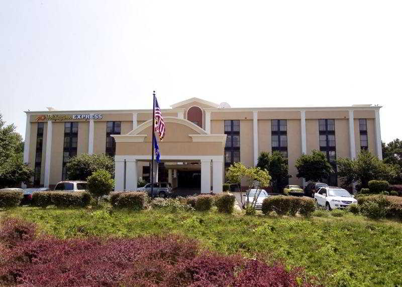 Holiday Inn Express Washington Dc East- Andrews Afb By Ihg Camp Springs Exterior foto
