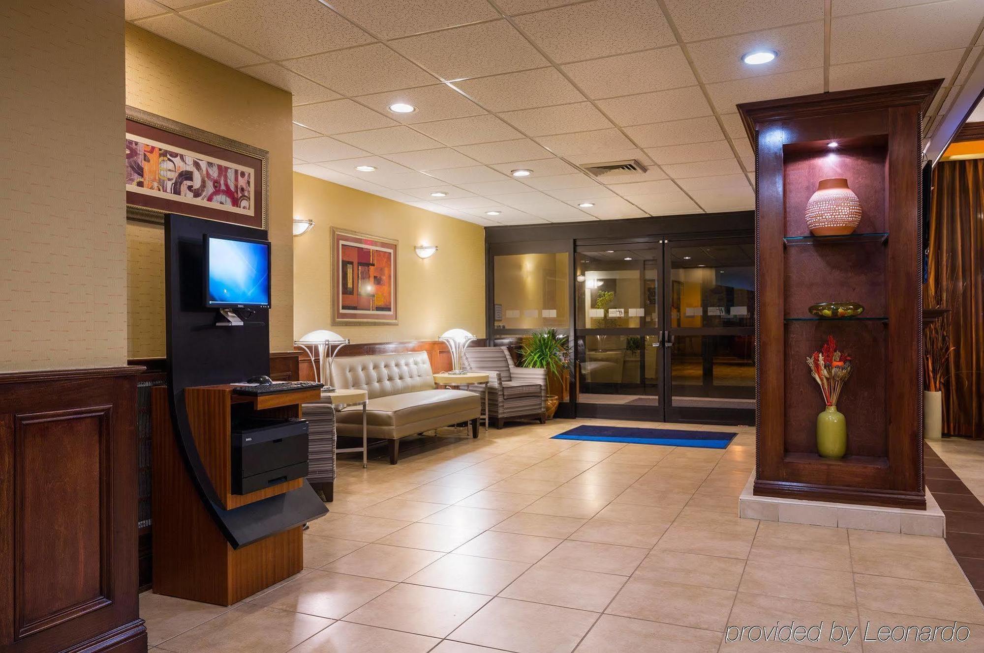 Holiday Inn Express Washington Dc East- Andrews Afb By Ihg Camp Springs Exterior foto