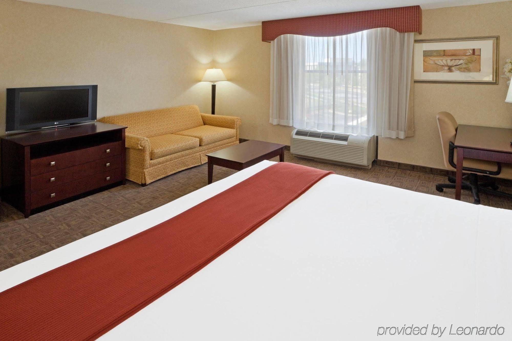 Holiday Inn Express Washington Dc East- Andrews Afb By Ihg Camp Springs Exterior foto