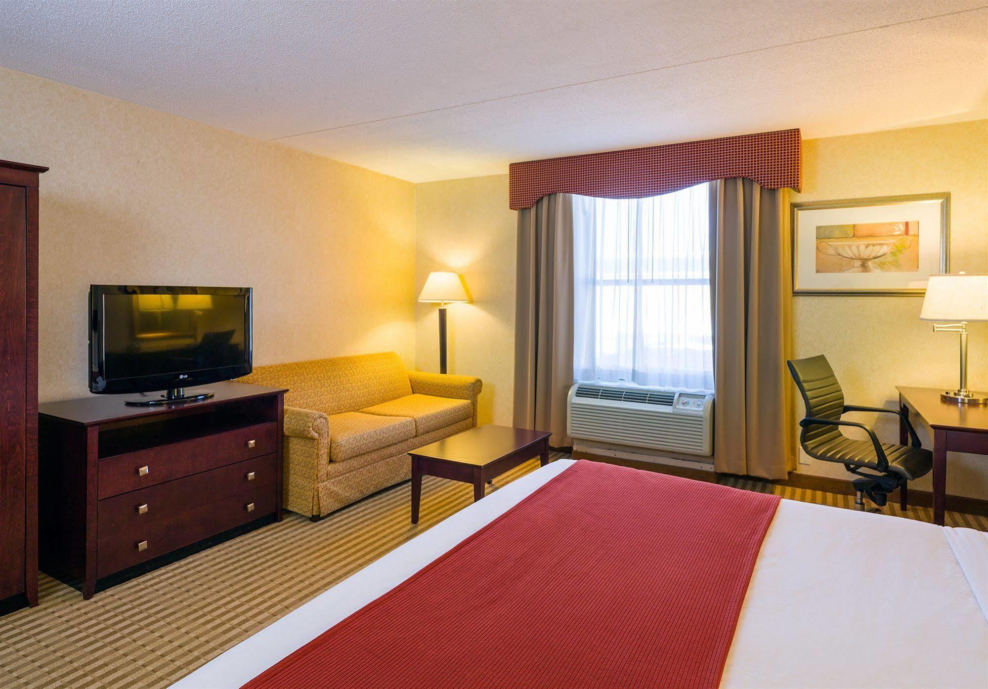 Holiday Inn Express Washington Dc East- Andrews Afb By Ihg Camp Springs Exterior foto